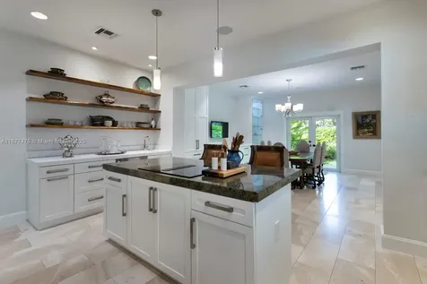 6195 SW 133rd Street Pinecrest FL 33156