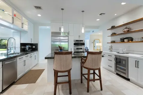 6195 SW 133rd Street Pinecrest FL 33156