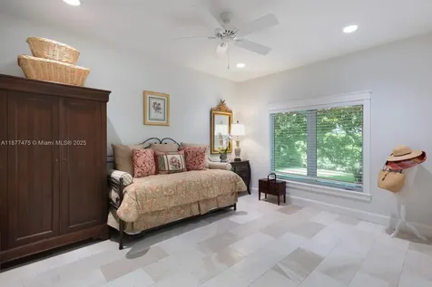 6195 SW 133rd Street Pinecrest FL 33156