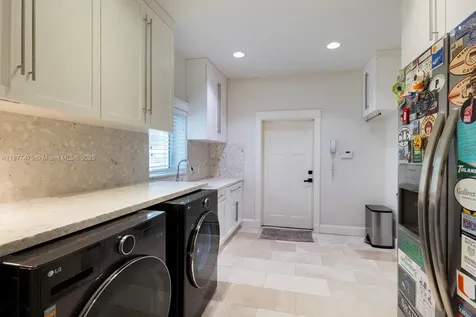 6195 SW 133rd Street Pinecrest FL 33156