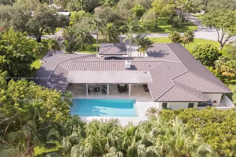 6195 SW 133rd Street Pinecrest FL 33156