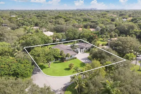6195 SW 133rd Street Pinecrest FL 33156