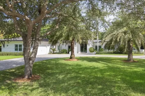 6195 SW 133rd Street Pinecrest FL 33156