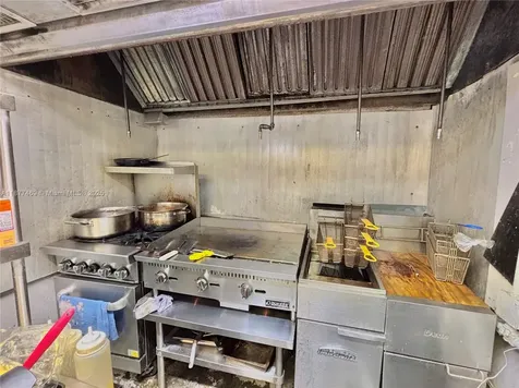 Cafeteria / Bar For Sale By The Palmetto Miami FL 33155