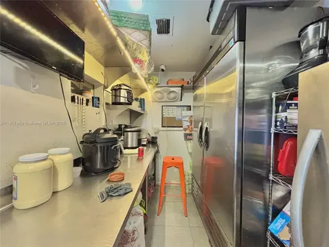 Cafeteria / Bar For Sale By The Palmetto Miami FL 33155