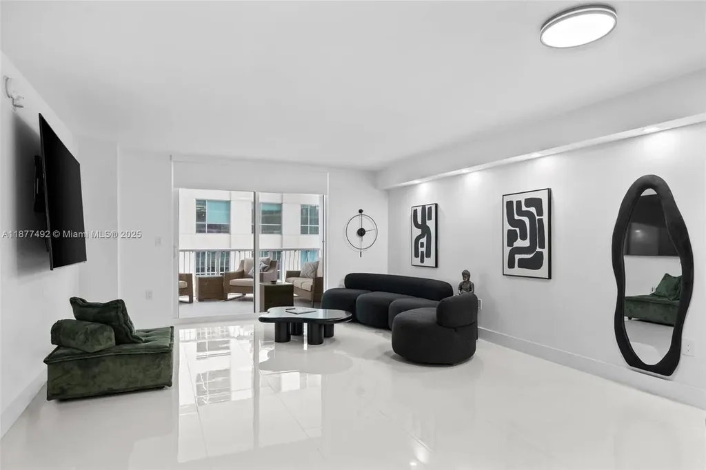 1200 Brickell Bay Drive Miami FL 33131