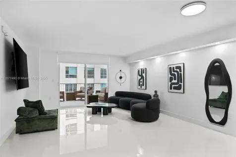 1200 Brickell Bay Drive Miami FL 33131