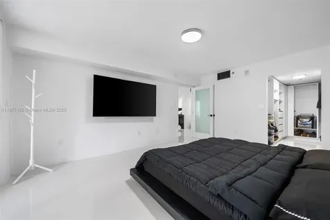 1200 Brickell Bay Drive Miami FL 33131
