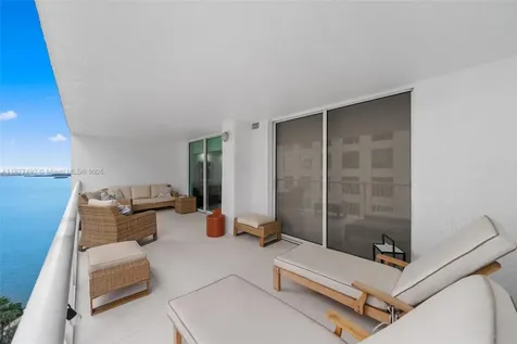 1200 Brickell Bay Drive Miami FL 33131