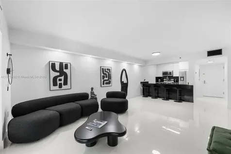 1200 Brickell Bay Drive Miami FL 33131