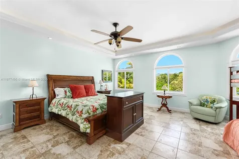 3742 Seagrape Street Big Pine FL 33043
