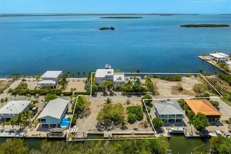 3742 Seagrape Street Big Pine FL 33043