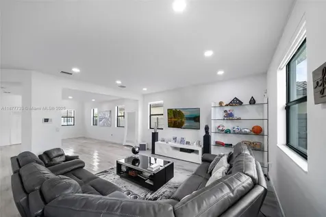 12833 SW 229th Terrace Miami FL 33170