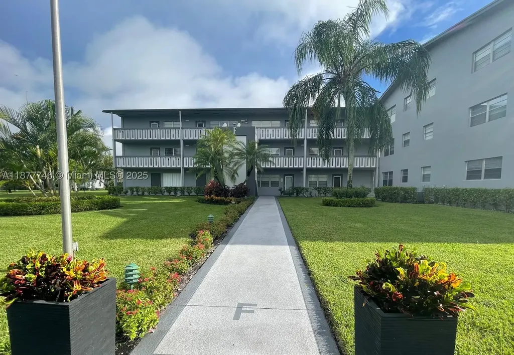 251 S Suffolk F Boca Raton FL 33434