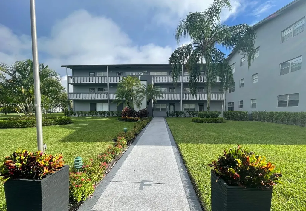 251 S Suffolk F Boca Raton FL 33434