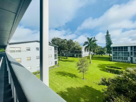 251 S Suffolk F Boca Raton FL 33434