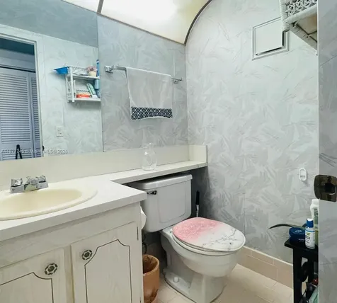 251 S Suffolk F Boca Raton FL 33434