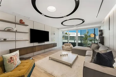 4701 N Meridian Avenue Miami Beach FL 33140