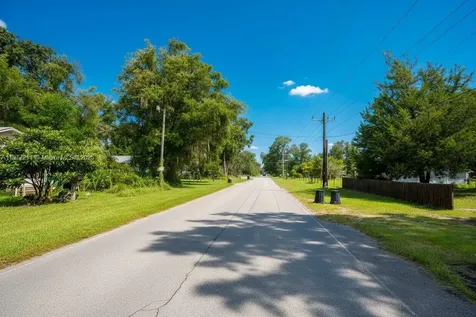 260 Old Highway 17 Other City - In The State Of Florida FL 32181