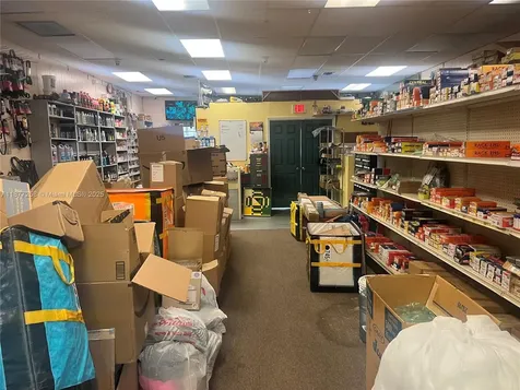 Lauderdale Lakes FL 33311