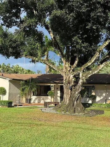 4100 SW 102nd Avenue Davie FL 33328