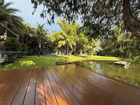 4100 SW 102nd Avenue Davie FL 33328