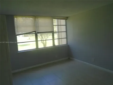 7051 Environ Bl Lauderhill FL 33319