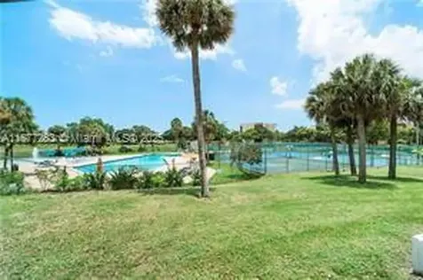 7051 Environ Bl Lauderhill FL 33319