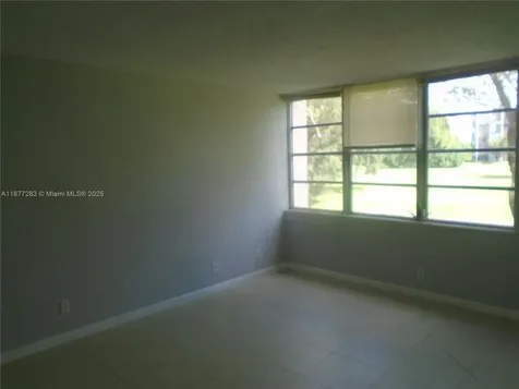 7051 Environ Bl Lauderhill FL 33319