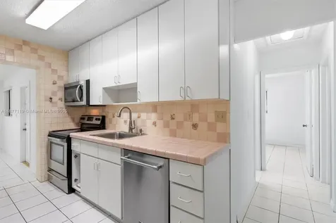 4855 SW 94th Avenue Miami FL 33165