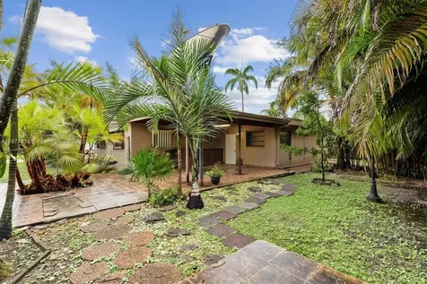 4855 SW 94th Avenue Miami FL 33165