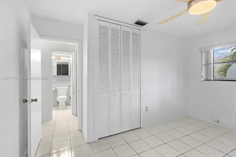 4855 SW 94th Avenue Miami FL 33165