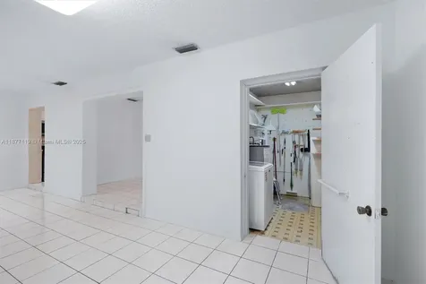 4855 SW 94th Avenue Miami FL 33165