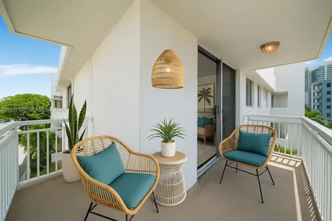 1665 Bay Road Miami Beach FL 33139