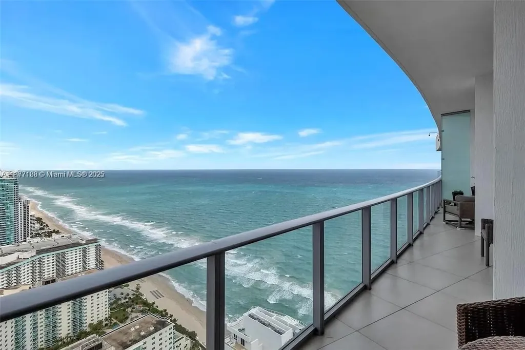 4111 S Ocean Drive Hollywood FL 33019