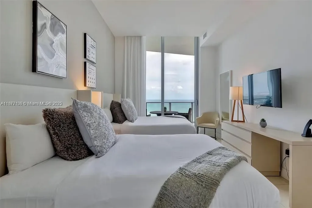 4111 S Ocean Drive Hollywood FL 33019