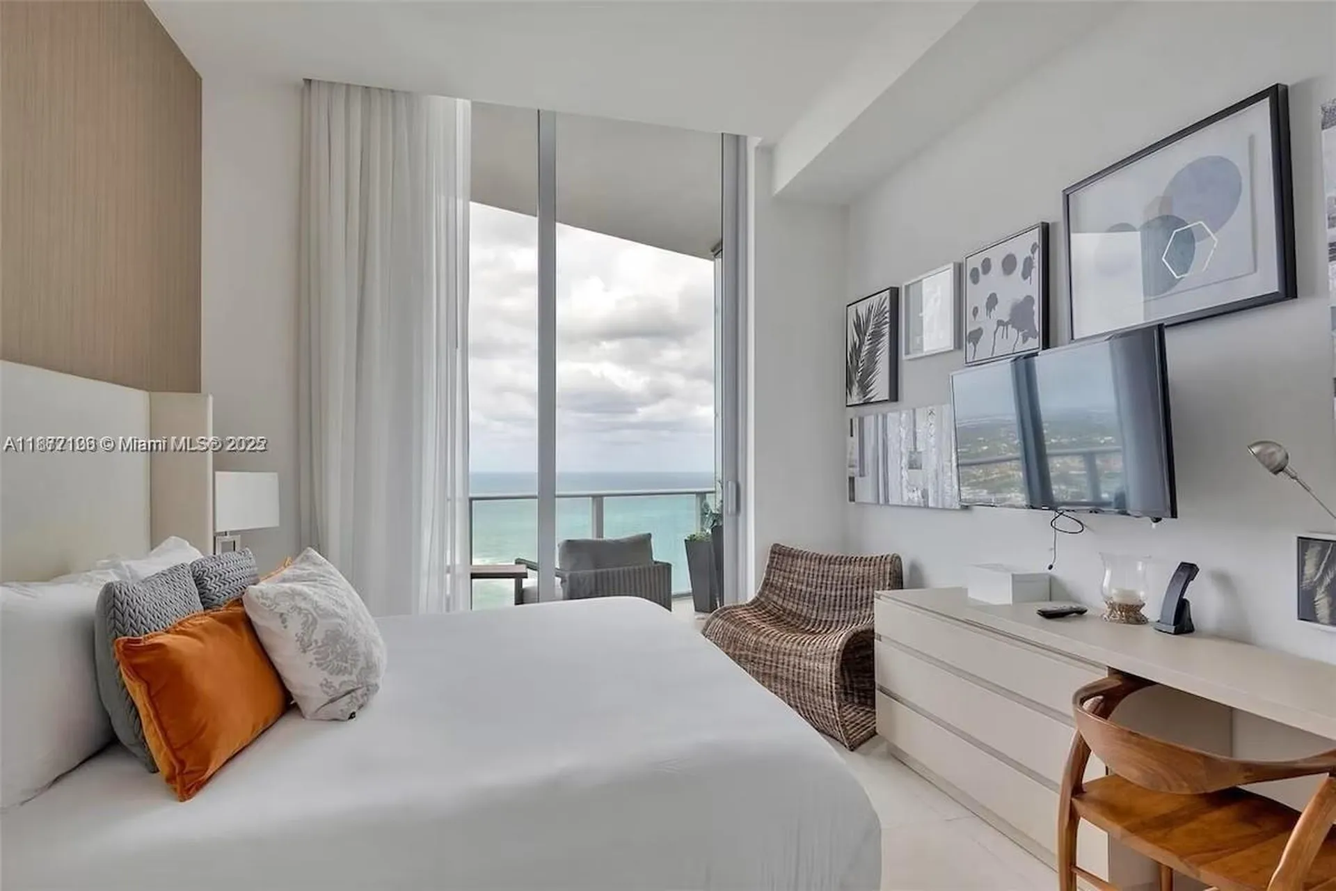 4111 S Ocean Drive Hollywood FL 33019