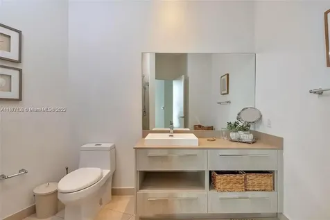 4111 S Ocean Drive Hollywood FL 33019