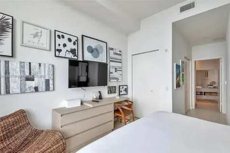 4111 S Ocean Drive Hollywood FL 33019