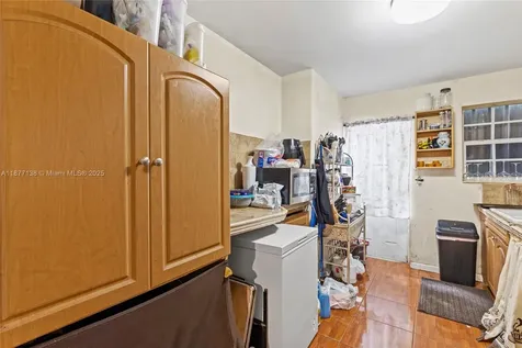 3311 SW 36th Court West Park FL 33023