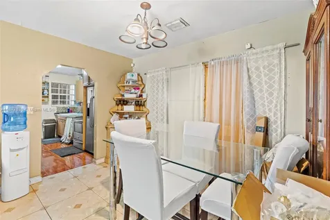 3311 SW 36th Court West Park FL 33023