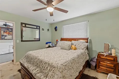 3311 SW 36th Court West Park FL 33023