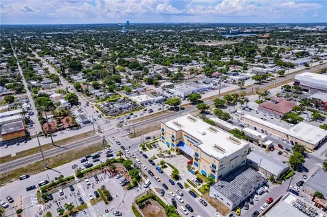 1708 N Dixie Highway Hollywood FL 33020