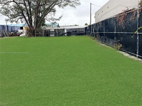 826 N Dixie Highway Hollywood FL 33020