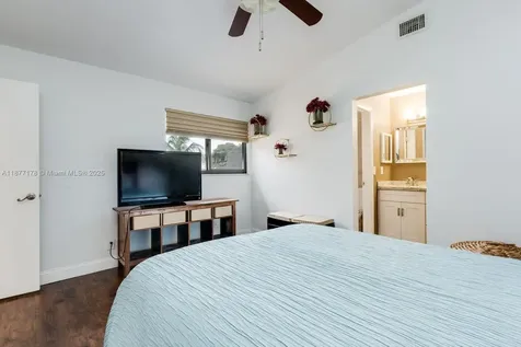 8073 NW 71st Court Tamarac FL 33321