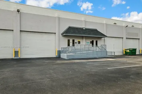 2273 NW 82nd Avenue Doral FL 33122