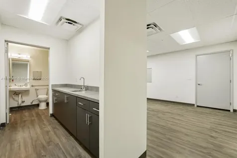 2273 NW 82nd Avenue Doral FL 33122