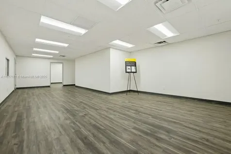 2273 NW 82nd Avenue Doral FL 33122