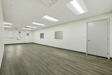 2273 NW 82nd Avenue Doral FL 33122