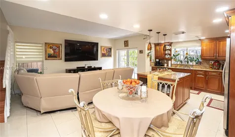 15905 SW 83rd Terrace Miami FL 33193